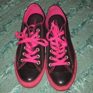 Hot pink and black low top Converse